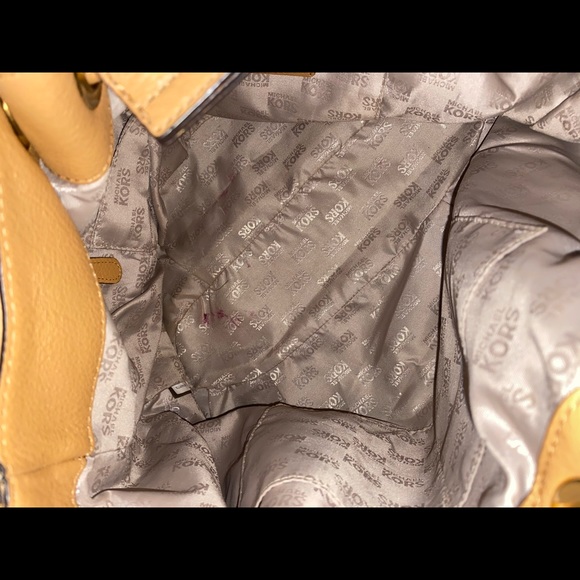 Michael Kors Tote Shoulder Bag - Picture 7 of 9